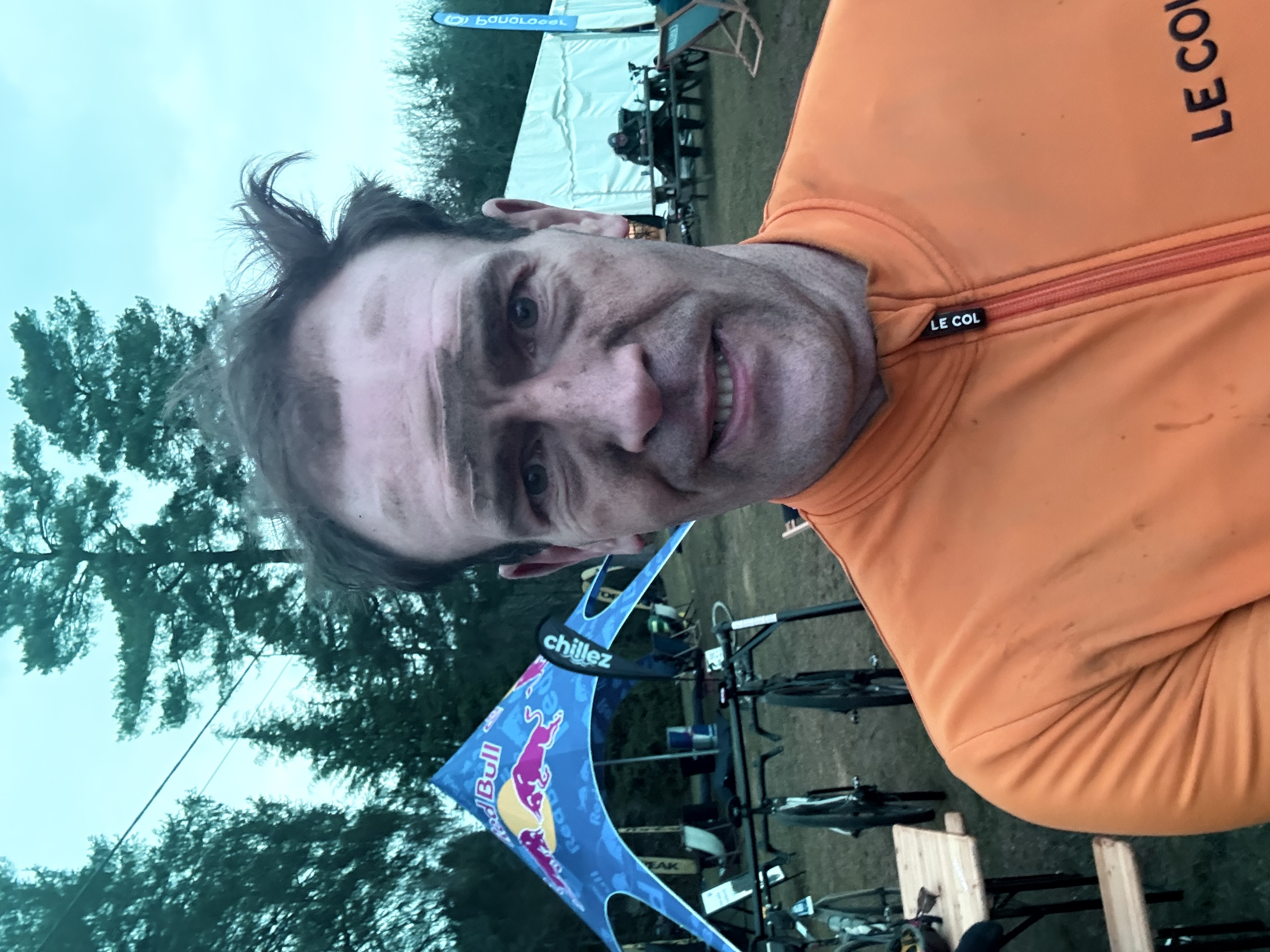 Author selfie at the finish line. Face caked in dust. 